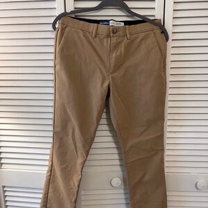 Old Navy Ultimate Tech Slim Khaki Pants